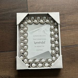 Pearl embellished picture frame